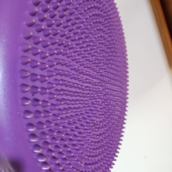 YOGU‎ Pilates Yoga Inflated Purple Air Stability Wobble Cushion 13 inches *EUC* - Picture 3 of 9